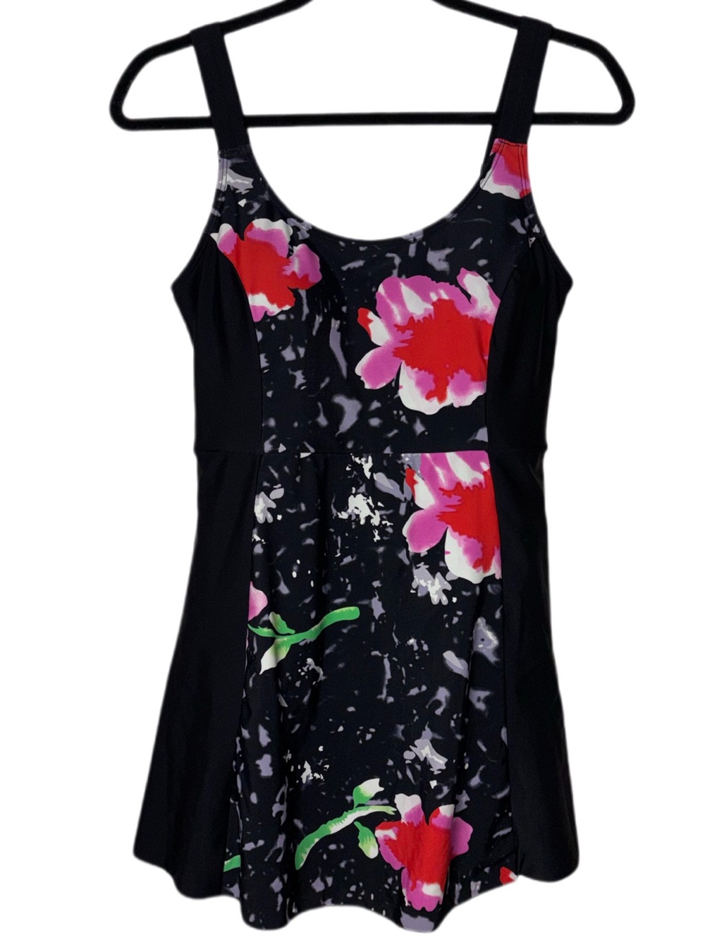La Isla Women's One-Piece Floral Print Swim dress Black,Pink,Red Size 8-10